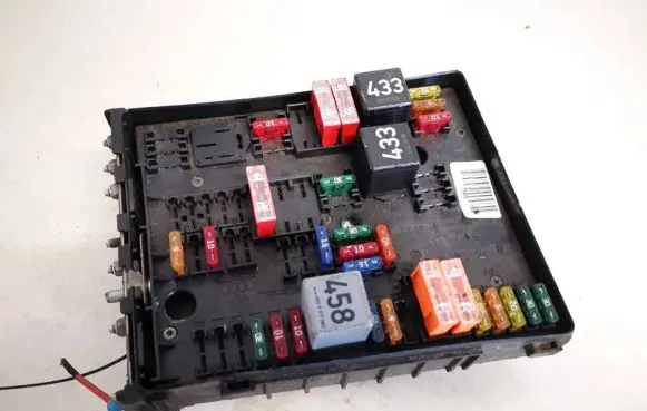 Audi A3 S3 8P Fuse box set 1k0937124k