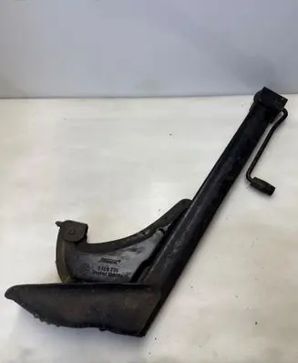 BMW 7 E32 Lift Jack 1128771