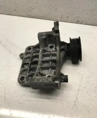Audi A5 8T 8F Generator/alternator bracket 059903143S