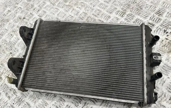 Chevrolet Corvette C8 Coolant radiator 23429489 012839643