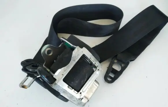 Audi A4 S4 B7 8E 8H Front seatbelt 601916400c