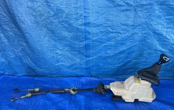 Citroen C4 Cactus Gear shifter/selector 9811778780