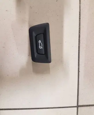 BMW 3 F30 F35 F31 Tailgate/boot open switch button 9275119