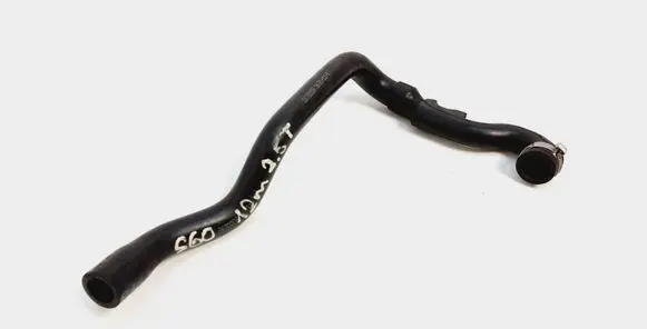 Volvo S60 Breather/breather pipe/hose 8670008