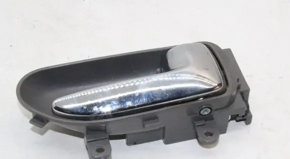 Nissan X-Trail T31 Front door interior handle