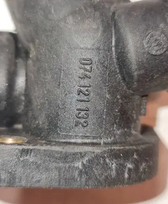 Volkswagen Transporter - Caravelle T4 Engine coolant pipe/hose 074121132