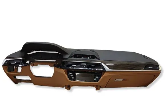 BMW 5 G30 G31 G38 Dashboard 9329497 17B250FB 0500001