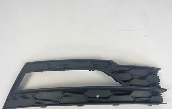 Skoda Octavia Mk4 Front bumper lower grill 5E3807682