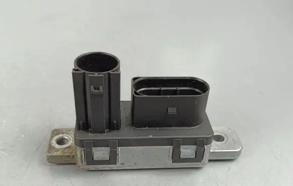 Jaguar E-Pace Glow plug pre-heat relay GX7312B533AD