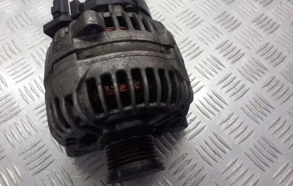 Renault Laguna II Generator/alternator 8200229907
