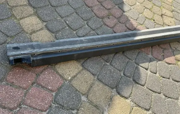 Volvo XC40 Foot area side trim 31448224