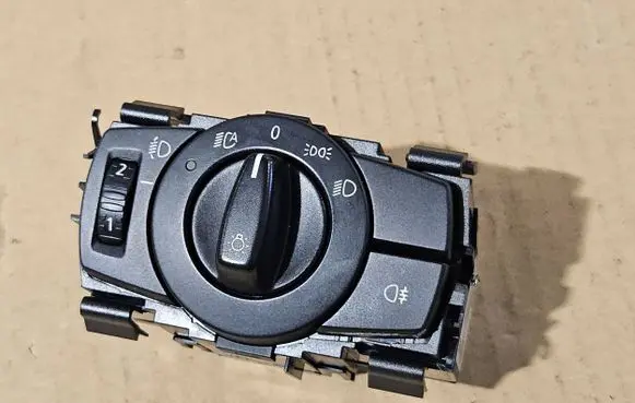 BMW 1 E82 E88 Light switch 6932793 300805104 3360030