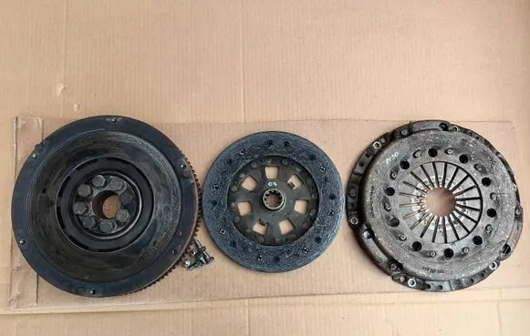 BMW 7 E32 Clutch set kit sprzeglo