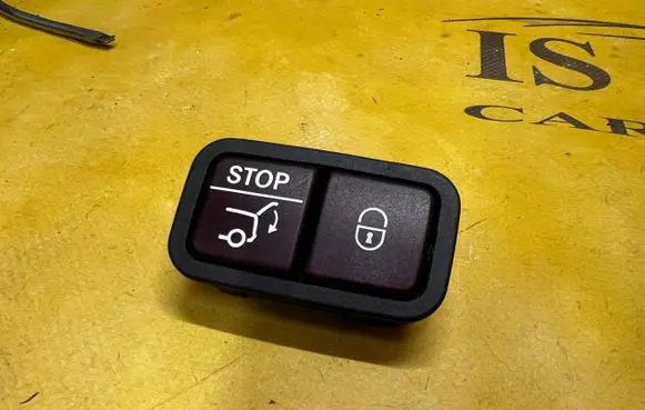 Mercedes-Benz GL X166 Tailgate/boot open switch button 2128210551