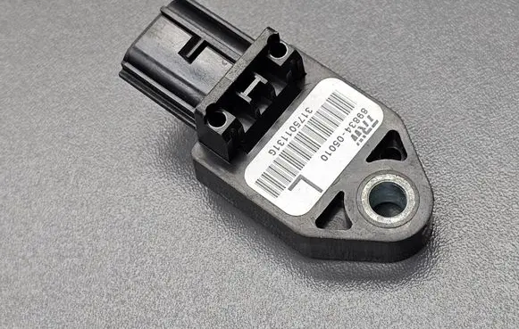 Toyota Avensis T250 Airbag deployment crash/impact sensor 8983405010