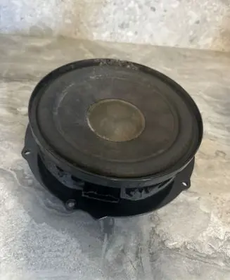 Volkswagen Touran II Front door speaker 1T0035411T