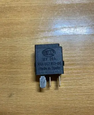 Mercedes-Benz A W168 Other relay 0025421119 C2698