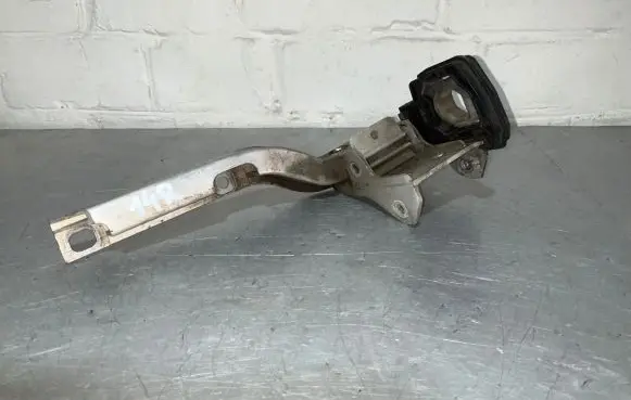 BMW 5 F10 F11 Radiator support slam panel bracket 7186513 74314910