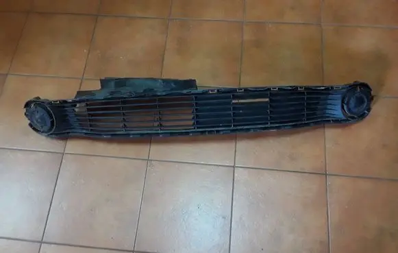 Toyota Aygo AB40 Front bumper lower grill 531120H110