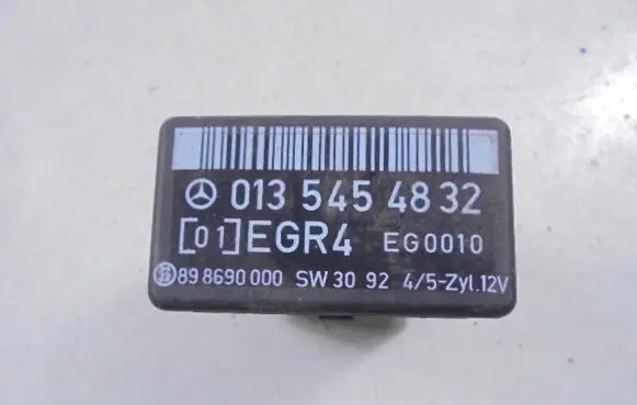 Mercedes-Benz Vito Viano W638 Other relay 0135454832
