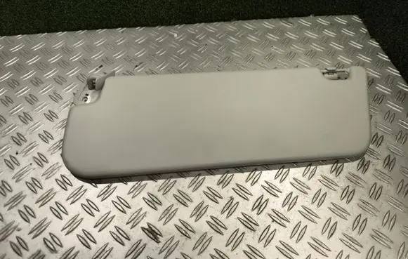 Sun visor