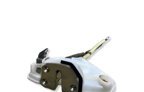 Mazda CX-3 Front door lock 6J10D0546 DB2W D0546