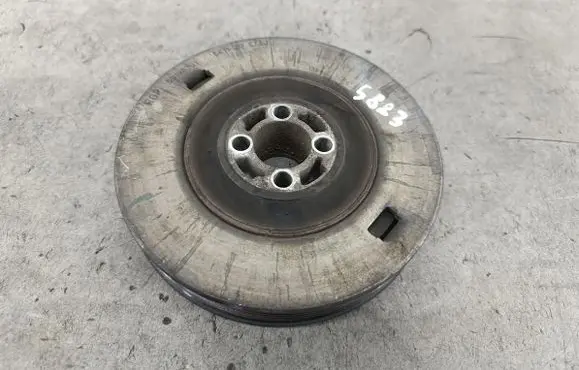 Opel Zafira B Crankshaft pulley 55196301