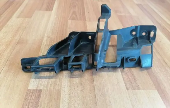 Renault Modus Front bumper mounting bracket 8200213560