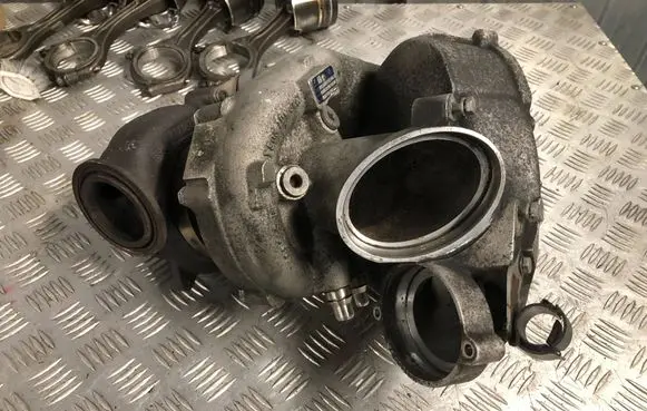 BMW X6 F16 Turbo 8506382