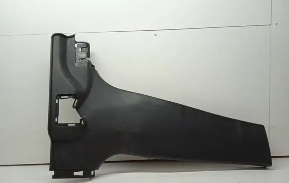 (B) pillar trim (bottom)