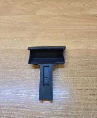 Volvo XC90 Hand brake release handle 8683963