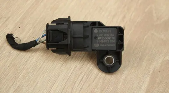 Opel Antara Air pressure sensor 55568176S2222