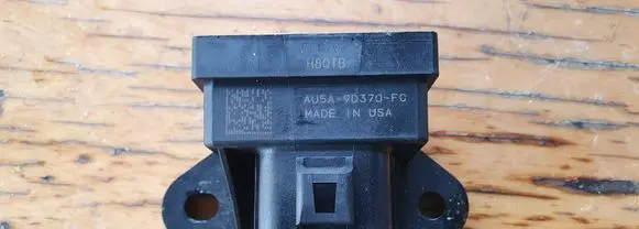 Ford Focus Fuel injection pump control unit/module AU5A9D370FC
