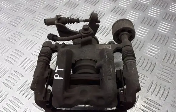 Opel Mokka X Rear brake caliper