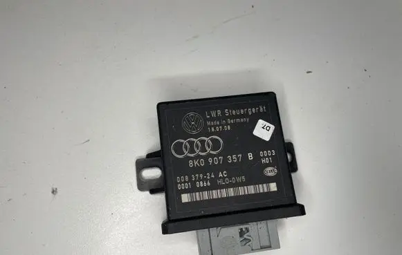 Audi A4 S4 B8 8K Light module LCM 8K0907357B
