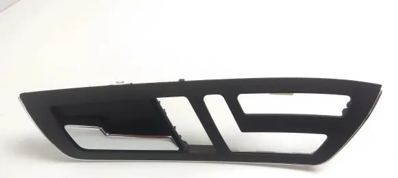 Mercedes-Benz S W221 Front door interior handle A22117205748 M8642