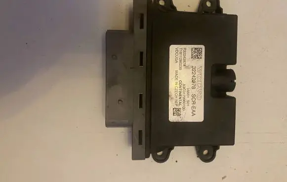 Volvo XC90 Adblue control unit 32242878 T1811280239 P32242878