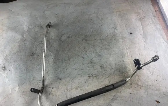 Nissan Patrol Y61 Air conditioning (A/C) pipe/hose