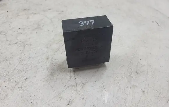 Audi A4 S4 B5 8D Other relay 8D0907701