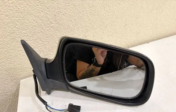 Subaru Forester SG Front door electric wing mirror E13010752