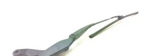 Mercedes-Benz E W212 Front wiper blade arm A2128200944