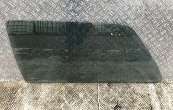 Rear side window