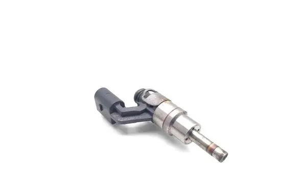 Volkswagen Golf V Fuel injector 0261500016 03C906036A