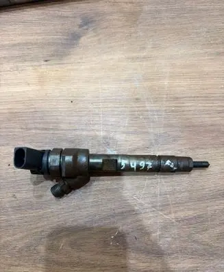 BMW X3 F25 Fuel injector 0445110617