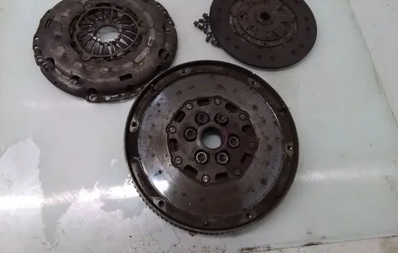 Opel Zafira B Clutch set kit 9223223