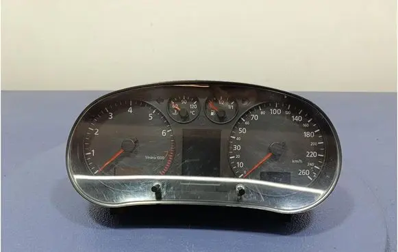 Audi A3 S3 8L Speedometer (instrument cluster) 8L0920931F