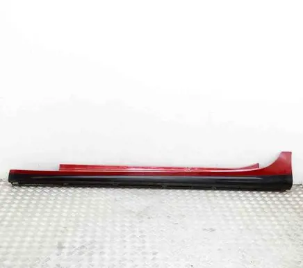 Maserati Ghibli Sill 670010789