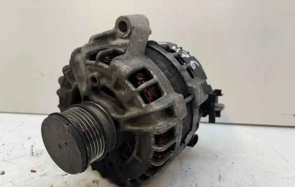 Volvo V60 Generator/alternator 30659131 0125811005 14V110180A