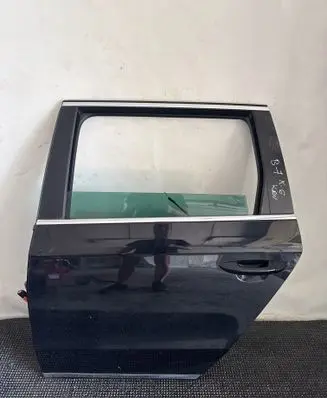 Volkswagen PASSAT B7 Rear door LC9X