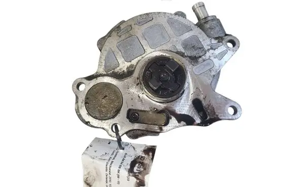 Audi A4 S4 B8 8K Vacuum pump 03L145100